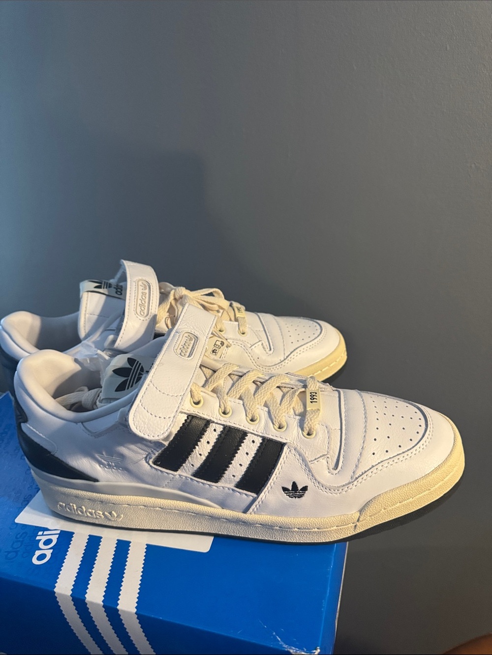 adidas Forum Low White & Black Low-Top Court Sneakers - Picture 3 of 6
